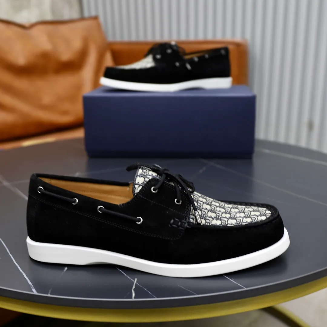 Ex-factory price: 540🙅‍♂️🙅‍♂️🙅‍♂️ Brand: Dior DIOR Standard code: Men's code 38/44 (45 can be customized) Grade: Same as the official website Material: Original cowhide stitching, cowhide lining, original TPU wear-resistant soft outsole Style categories: Leisure and sports version, footwear for driving, young fashion, European and American trends, British style Color: actual picture color